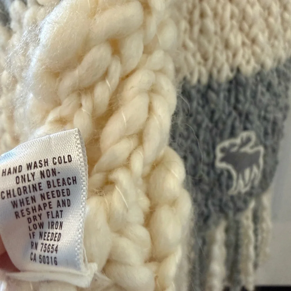Y2K Abercrombie & Fitch Gray Cream knit colorblock Scarf wool blend moose logo